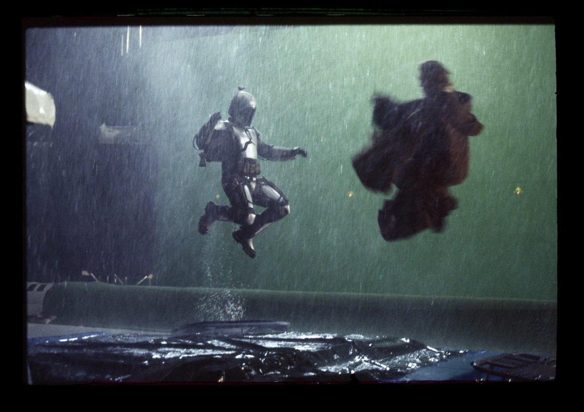 starwars's tweet photo. Behind the scenes of #AttackoftheClones. https://t.co/4zwfKQFXfx