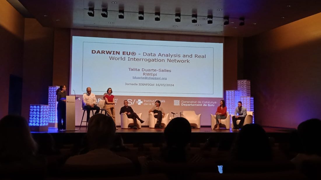 Real World Epidemiology group (@rwepi) on Twitter photo La <a href="/TDuarte_Salles/">Talita Duarte Salles</a> a les jornades <a href="/IDIAPJGol/">IDIAPJGol</a> compartint la seva experiència com a col•laboradora del projecte europeu DARWIN EU®, una iniciativa impulsada per la <a href="/EMA_News/">EU Medicines Agency</a> 👏 La <a href="/TDuarte_Salles/">Talita Duarte Salles</a> a les jornades <a href="/IDIAPJGol/">IDIAPJGol</a> compartint la seva experiència com a col•laboradora del projecte europeu DARWIN EU®, una iniciativa impulsada per la <a href="/EMA_News/">EU Medicines Agency</a> 👏
