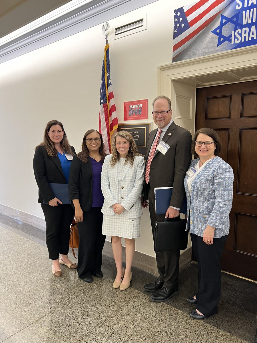We want to publicly thank Representative Carey and his HLA Emily Graeter for their support of the NIH and NCI! #FundNCI #FundNIH #AACIOnTheHill #AACROnTheHill @AACR @AACI_Cancer @NIH @theNCI @OSUCCC_James @MariaMMihaylova @ZCMlab