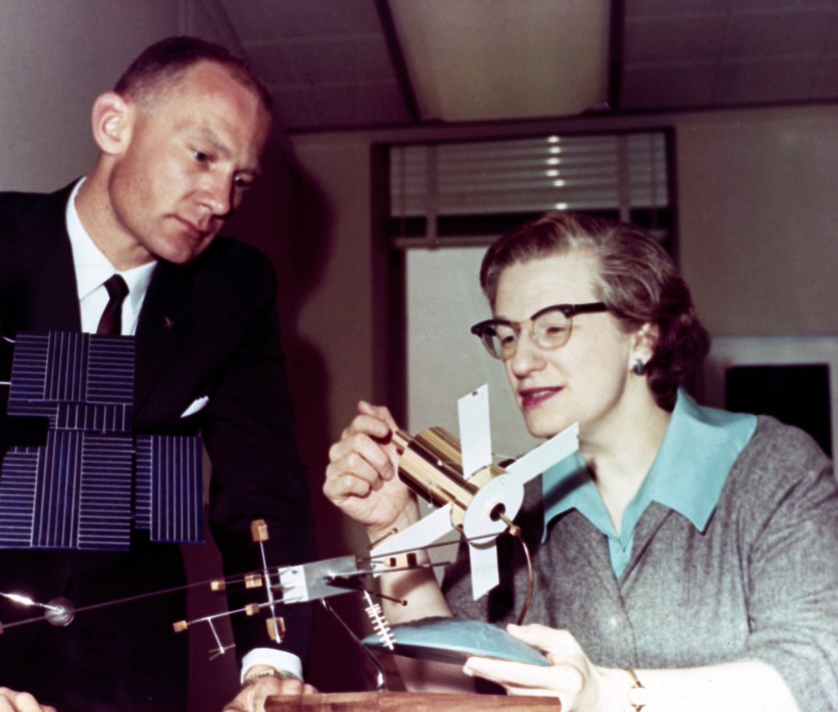 On her birthday, we remember Dr. Nancy Grace Roman, @NASA's first chief of astronomy. Known as the 'Mother of Hubble' for her role in making @NASAHubble a reality. Thousands of astronomers today owe their careers to her foundational work! go.nasa.gov/3yd7lGc
