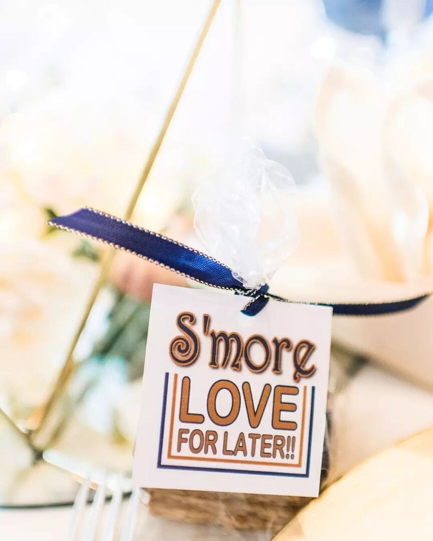S'more Love for Later🍫 How cute!!? 📷: @stephaniemessickphoto #smores #weddinginspo #receptioninspo #gifts #loveisintheair #partyfavor #tablesetting #eventvenue #weddings #rvaweddings #renaissancewedding #renaissanceevents #richmondevents instagr.am/p/C7CTo4xyKmj/