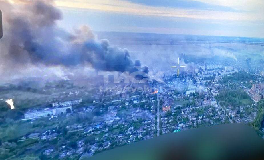 Unable to militarily occupy the town of Vovchansk, Russians are now raining the entire place with cluster munitions to kill any residents that've managed to survive. This war is the most open genocide operation since WW2.