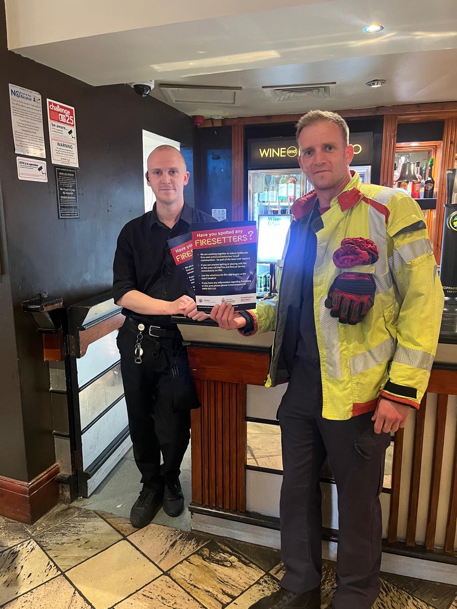 Blue watch Warrington have been out in the town centre today speaking to local businesses about preventing the risk of arson. They also agreed to help spread awareness by promoting our firesetters posters. #Arson #LocalBusinesses

orlo.uk/yxokQ