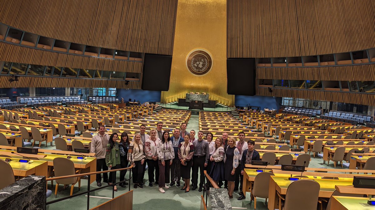 Happy Vyshyvanka Day, Ukraine!🇺🇦 Teams of Permanent Mission of Ukraine to the UN & Consulate General of Ukraine in NY joined by UA community filled UNHQ with the spirit and strength of the Ukrainian vyshyvanka! Glory to Ukraine!