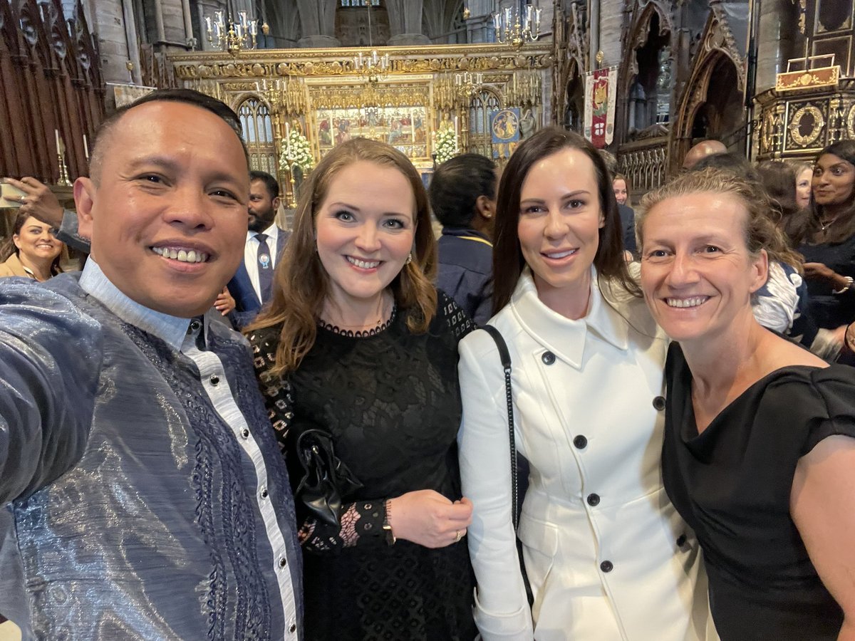 #HellomynameisStephanie tweet media