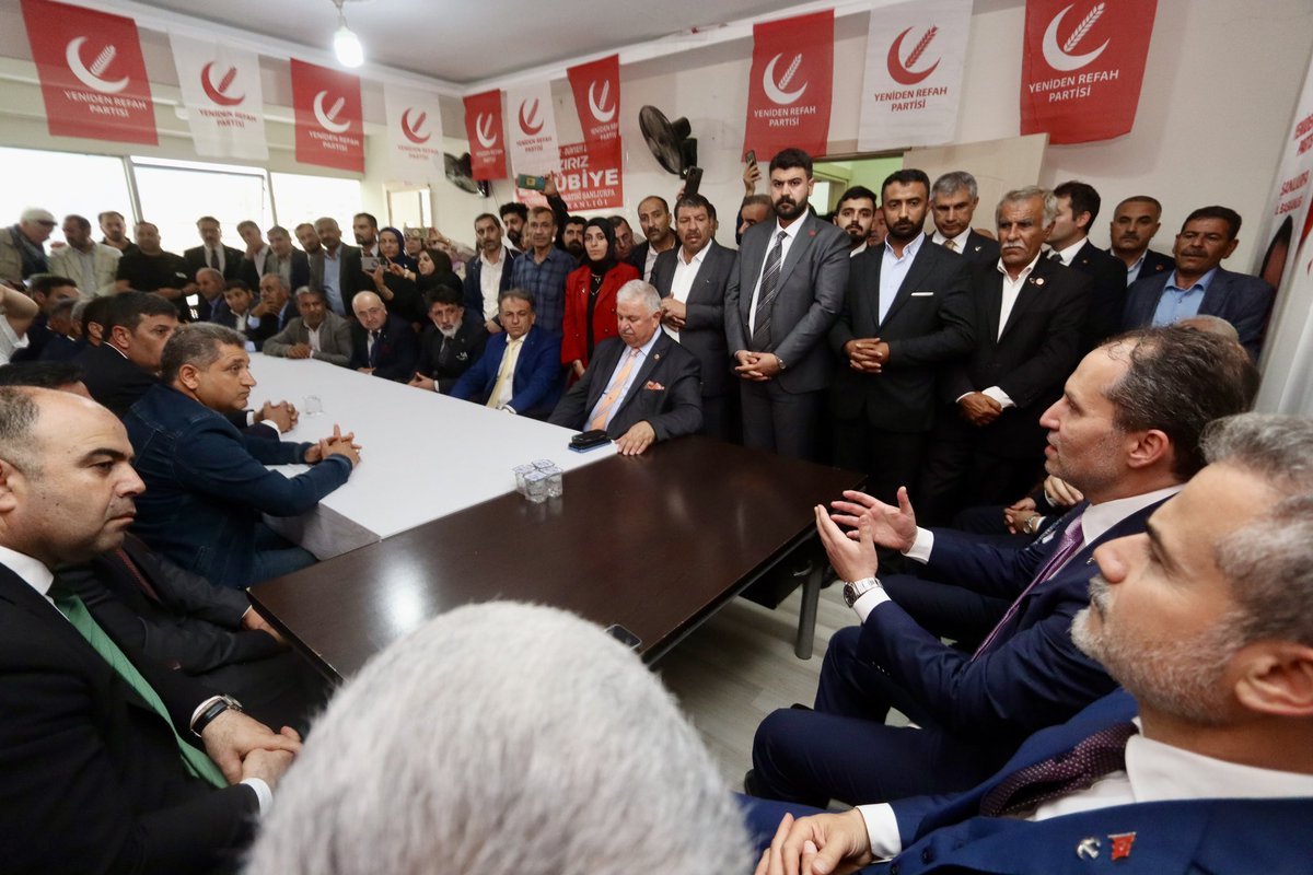 📍 Şanlıurfa 

Genel Başkanımız Dr. Fatih Erbakan, Eyyübiye İlçe Başkanlığı’nı ziyaret ederek çalışmalar hakkında bilgi aldı.