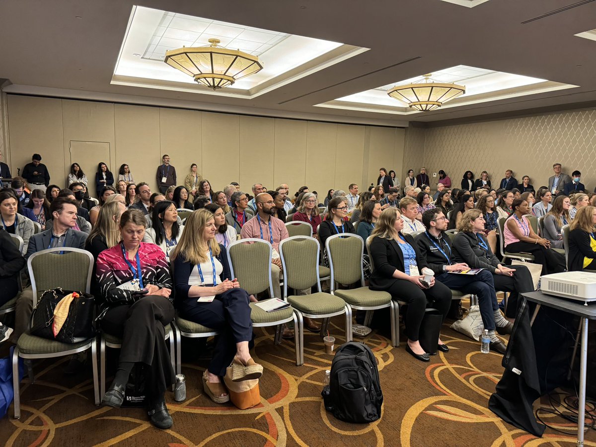 Packed to the brim at The Human Doctor live podcast recording! Learning about the power of intentional connection. @HumanDoctoring @gradydoctor #SGIM24