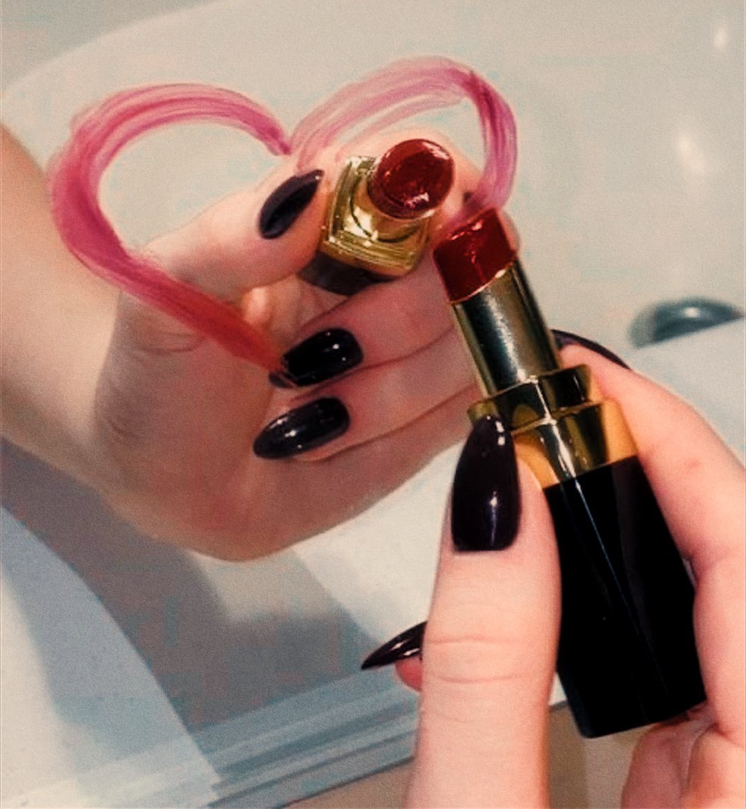 actuallybebe's tweet image. ˏˋ°•*⁀➷ 
                  — get out of your 
                              head!
                  
                 tell your man to
                   𝗗𝗥𝗢𝗣 𝗗𝗘𝗔𝗗! ❤️ ࿐ ˚ . ✦

#sprp #rp #mvrp