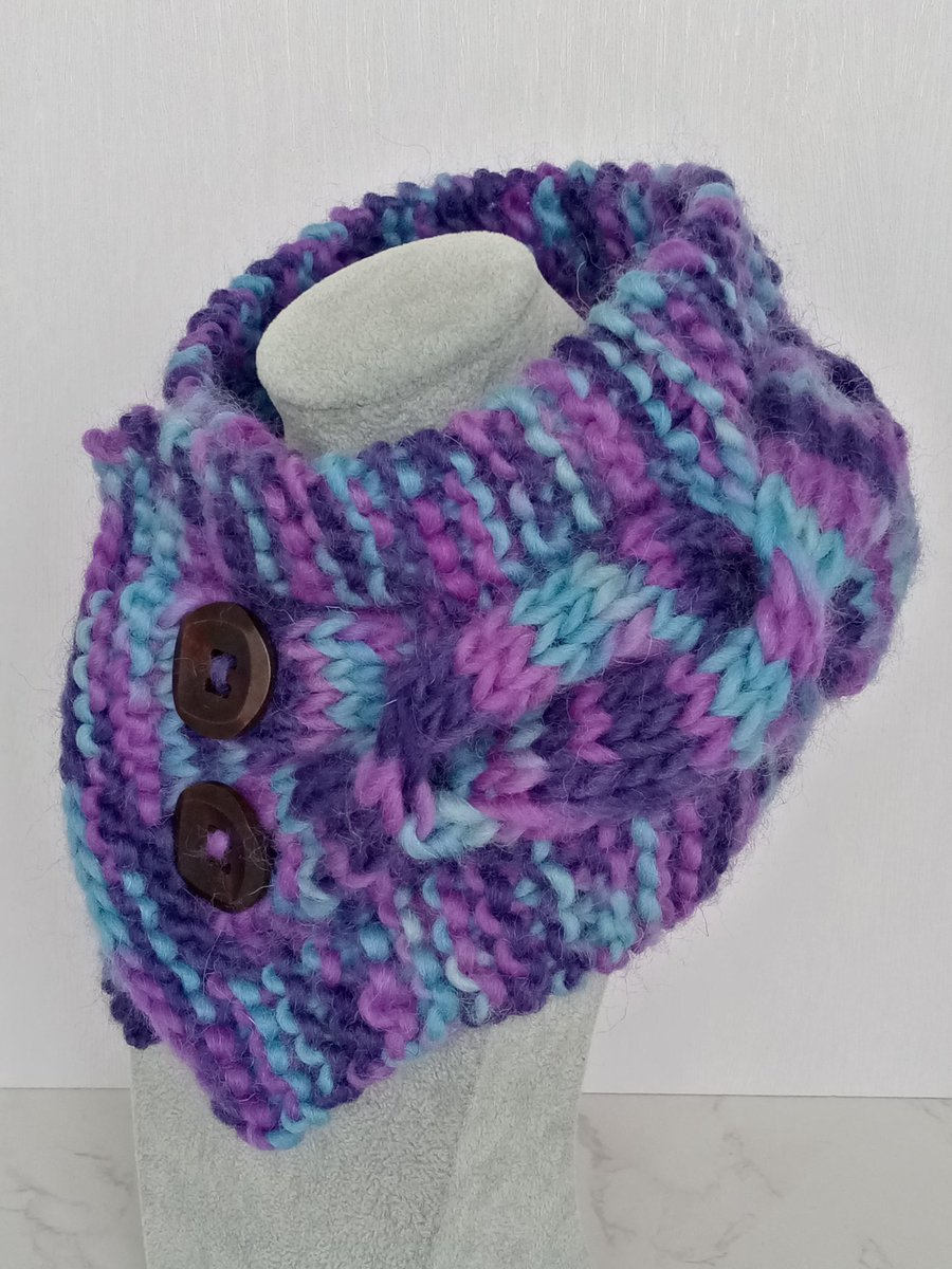 Cable knit neck warmer in purple 100% pure wool - Folksy folksy.com/items/8342363-… #newonfolksy
#CraftBizParty
#HandmadeHour
#cableknit
#handknitted
#folksyuk
#neckwarmers
#UKGIFTHOUR
#specialoccasions