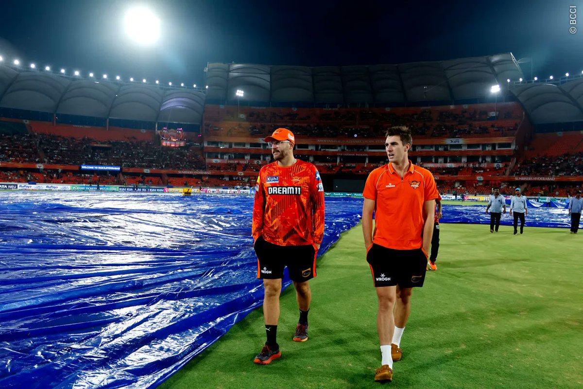 Sunrisers Hyderabad qualify for the #IPL2024 playoffs after their match against Gujarat Titans is abandoned without a ball being bowled due to rain. SRH are third in the points table with 15 points and a game to play. #RCBvsCSK is now a knockout match with both teams fighting