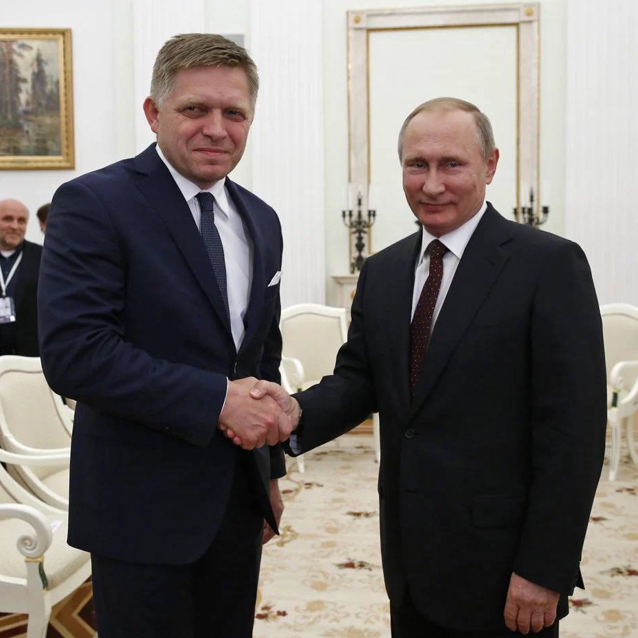 🚨🇷🇺🇸🇰 President Putin reacts to the ASSASSINATION attempt on Slovakian Prime Minister Robert Fico:

“I learned with indignation of the attempt on the life of the Prime Minister of the Slovak Republic, Robert Fico. There can be no justification for this heinous crime.

I know