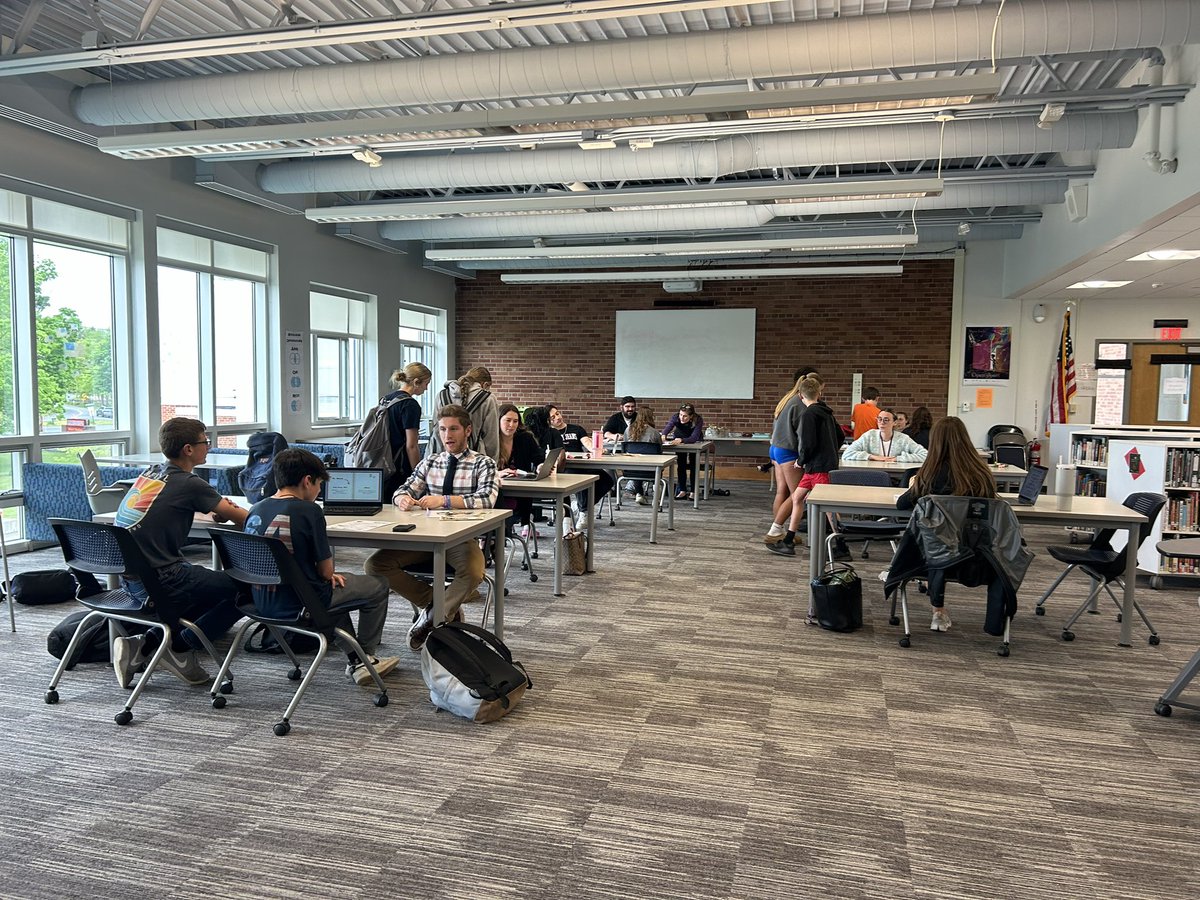 MapleHillLibrary tweet media