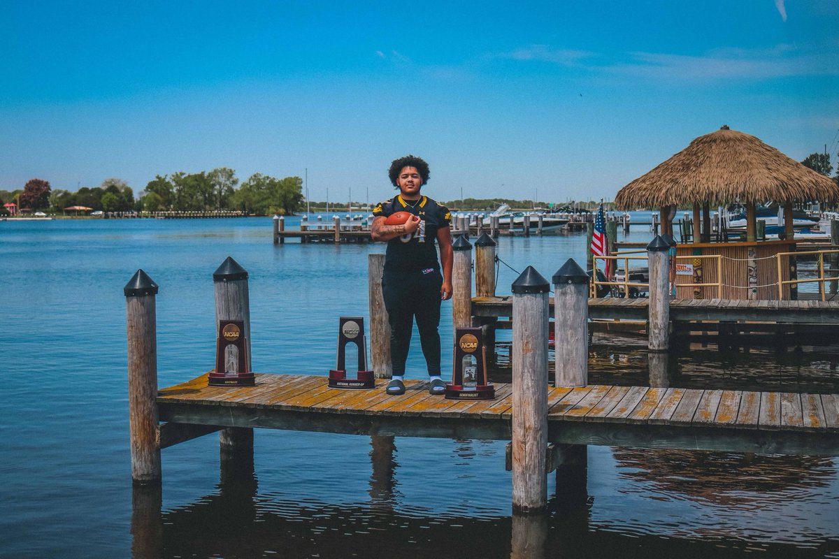 Ryan Riley tweet media