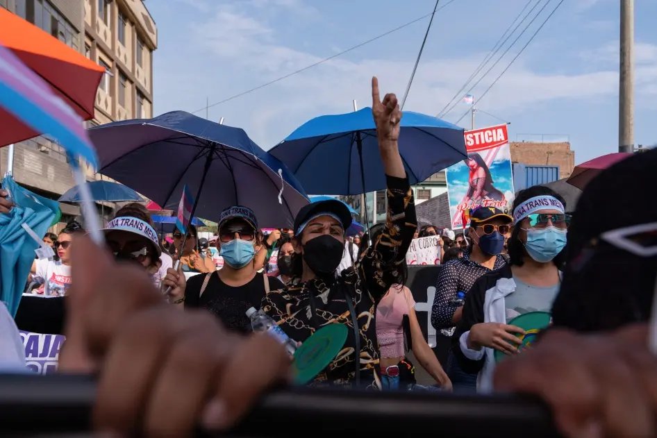 #Peru’s government published a presidential decree that classifies trans identities as mental health conditions -- @HRW analysis: hrw.org/news/2024/05/1…