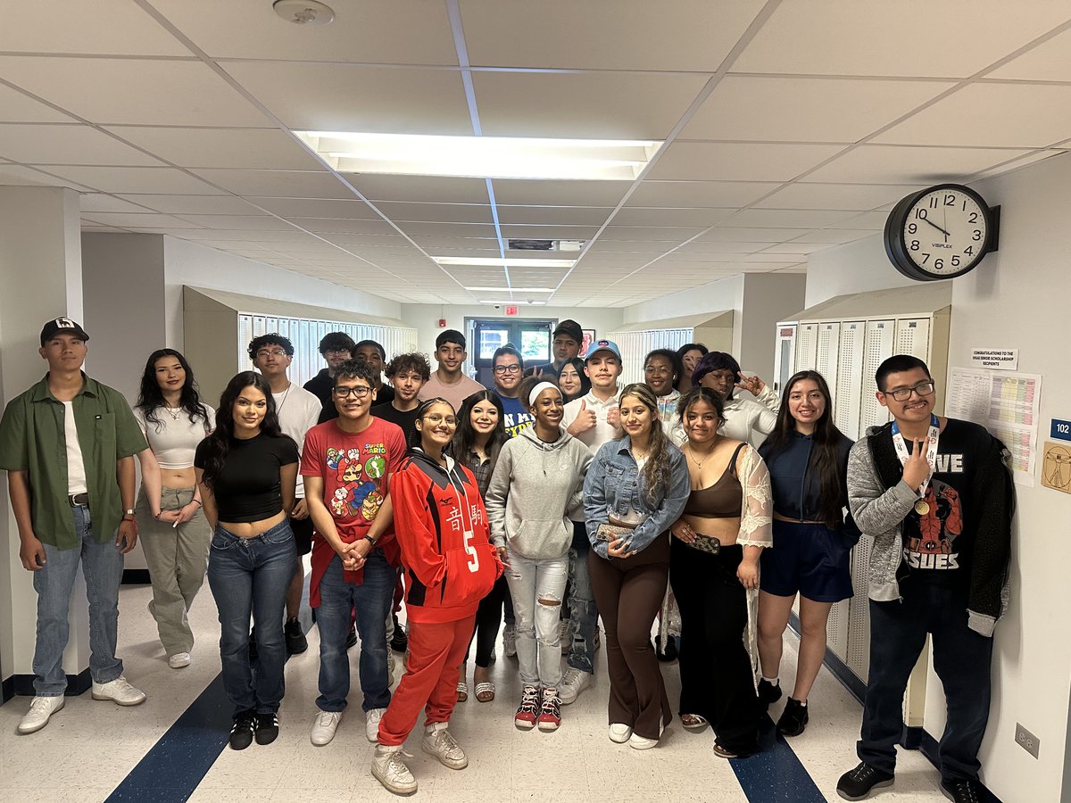 It's been 3 amazing years with this advisory, so sad to see them go! Congratulations on graduating, I'll never forget my first advisory class! #Leydenpride