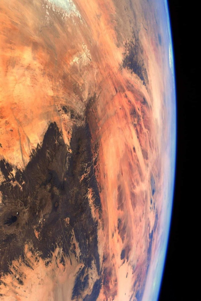 No es Marte, es nuestro planeta Tierra.

Fotografía capturada el astronauta Thomas Pesquet desde la ISS.
Descúbrelo todo aquí con @josemnieves, ¡en el canal de YouTube que te llevará más allá de las estrellas!
youtube.com/JoseManuelNiev…
#MateriaOscura