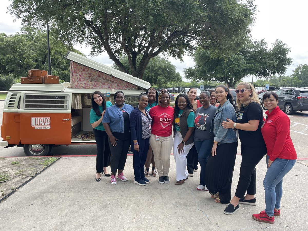 Thank you @drgoffney for driving the bus in literacy in @AldineISD #myaldine