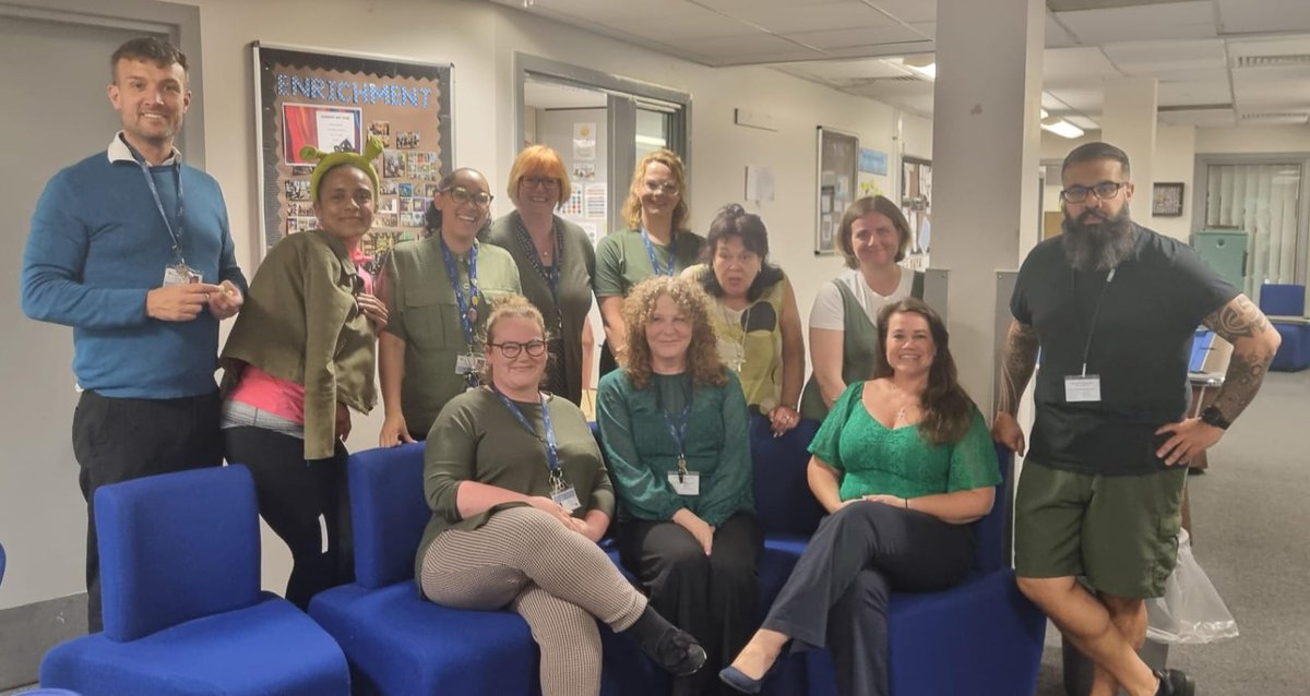 Today @AlbrightCentre participated in #WearitGreenDay for Mental Health awareness ... including; wearing green, cake themed sweet-stake, a local walk and the opportunity to talk 💚 #ThisisAP #edutwitter