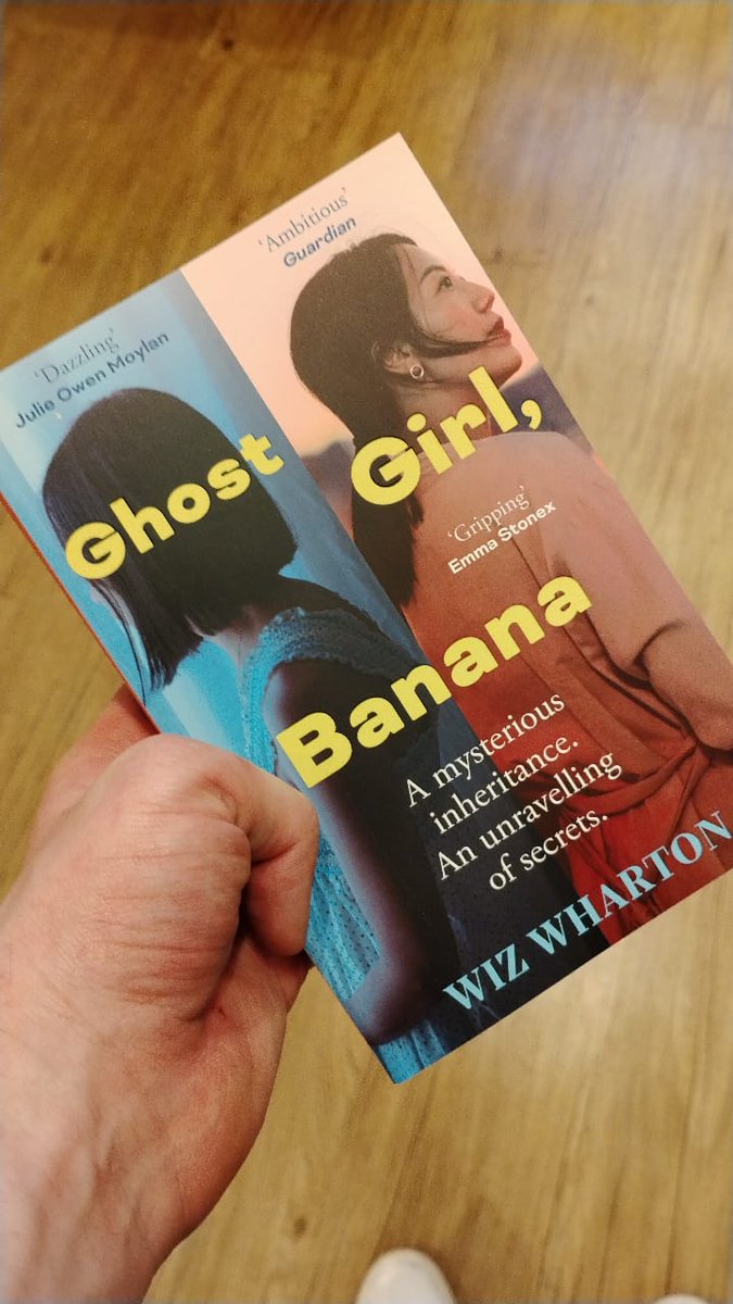 look what paperback beauty came in today @WaterstonesGla!! This was one of my fav debuts of last year, and @Chomsky1 is a glorious human being to boot - go read!!