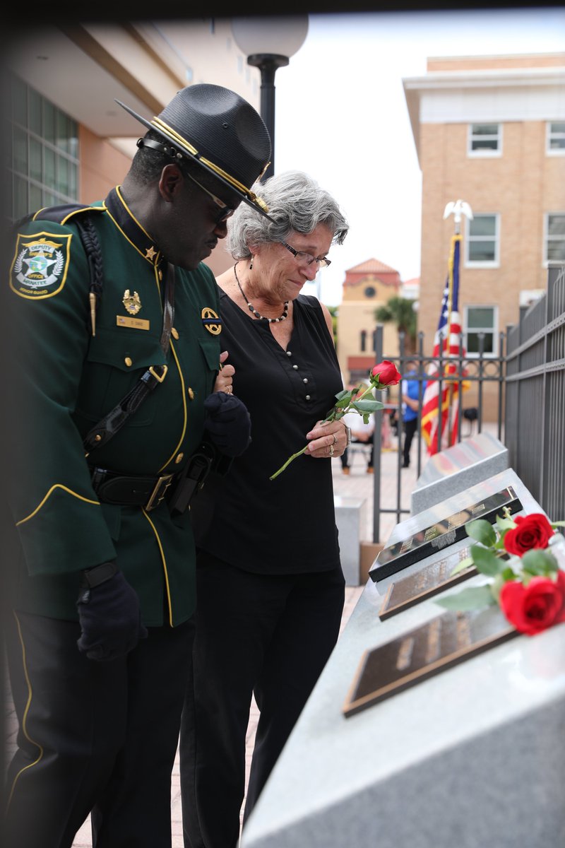 This morning, our community honored ten fallen law enforcement officers from Manatee Co. during the 2024 Manatee County Law Enforcement Memorial Service presented by Manatee FOP Lodge 70. Thank you to all who attended and recognized the service & sacrifice of these heroes. 🖤💙🖤