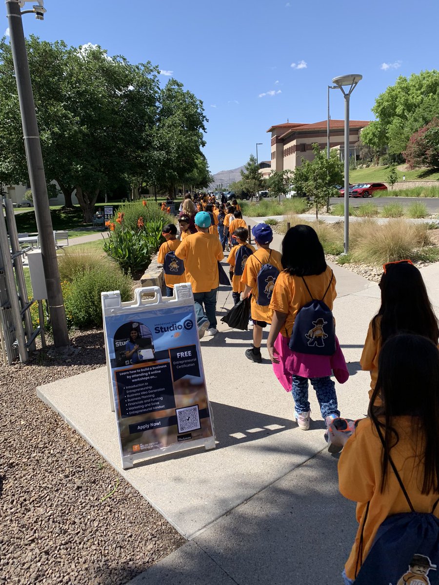 GabbyCo13254559's tweet photo. Our 3rd graders are Excited to be at the Mini Miner Day, Thank you for this Amazing Opportunity @UTEP @fes_wildcats @VJBrashear44 @Jayild1 @martintorres915 @MGonzal79927 https://t.co/fpydVYHyTr