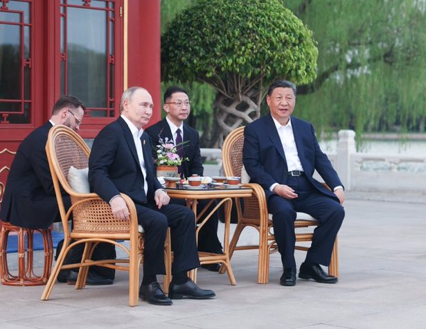 Blinken a Pechino due settimane fa: 'Abbiamo bisogno che la Cina interrompa il sostegno alla Russia'

Pechino oggi:
