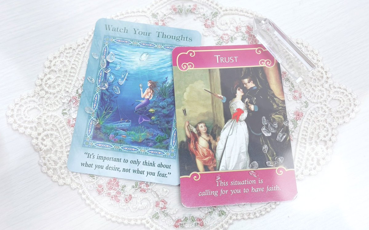 5.17 ☪︎
恐れもネガティヴも
今は手離してほしい
それは 、引き寄せるから
あなたを蝕むものだから
#占い #オラクルカード