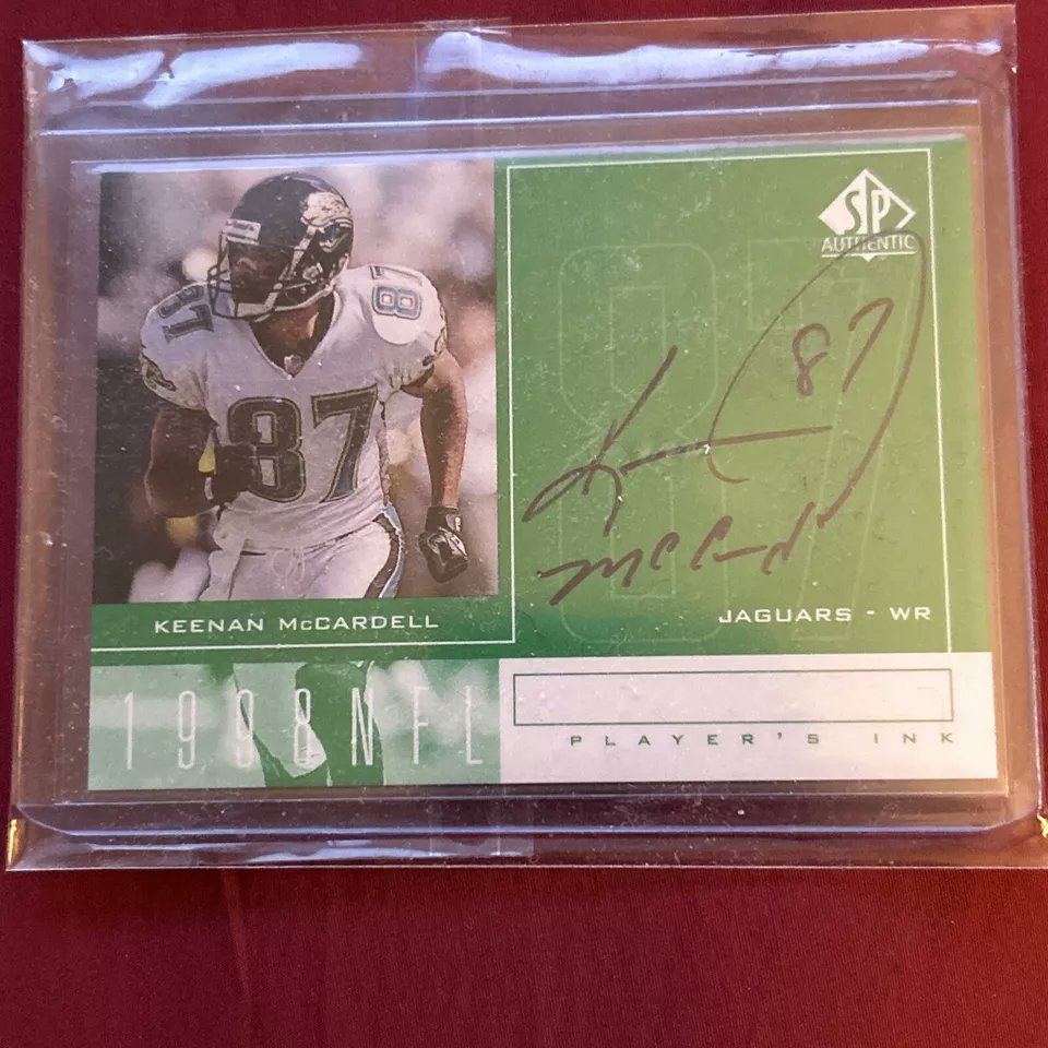 We have here a Football 1998 Keenan McCardell #Jaguars SP Authentic Certified Autograph Card #KM. Asking $9.00. Feel free to make any offers. Retweet or stack if you want. @Acollectorsdrea @sports_sell @CardboardEchoes @HobbyRetweet_ @HobbyConnector