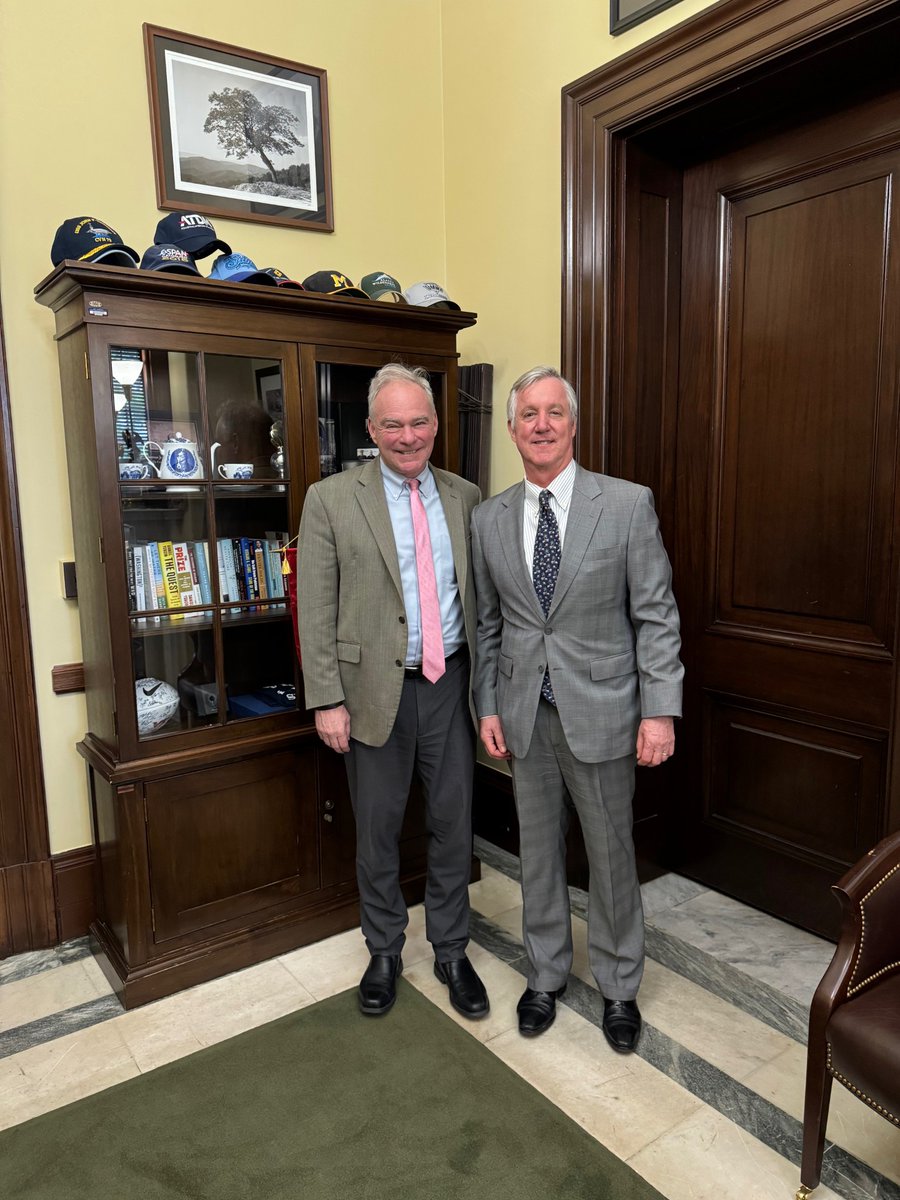 IFES1987's tweet photo. Thank you to @SenTimKaine, who met with IFES president @TonyBanbury and  @therealNWC of our Board of Directors to discuss the importance of innovation in meeting global democracy challenges. #ResilientDemocracy https://t.co/Ar45yjs8m8