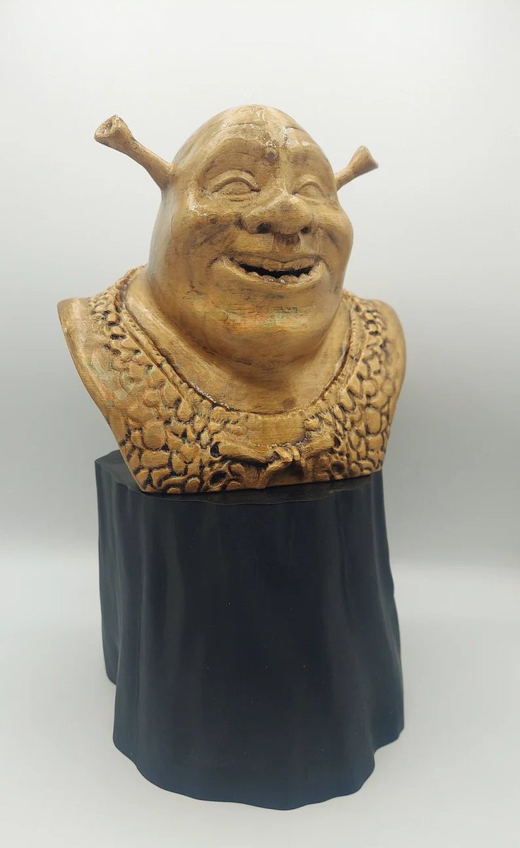 For the Shrek Lover!  A gold bust for your book shelf or desk!  Add some greatness to your space with this 3D printed bust of Shrek.
craftycadychicks.etsy.com/listing/163565…
#ShrekLove #HomeDecor #Etsyfinds