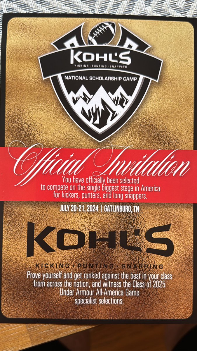 ol39_'s tweet image. Blessed to receive this Kohl’s national scholarship camp invite🙏🏼#agtg #keepworking 
@coach_HShep 
@CoachHowellVA 
@CharlieMauze