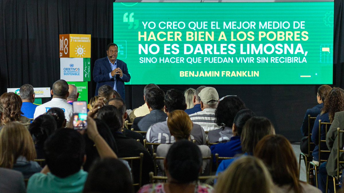 El desarrollo social abarca todas las dimensiones del ser humano, donde el factor económico es un aspecto esencial, pero no el único. #1EncuentroHumanitarioMcbo