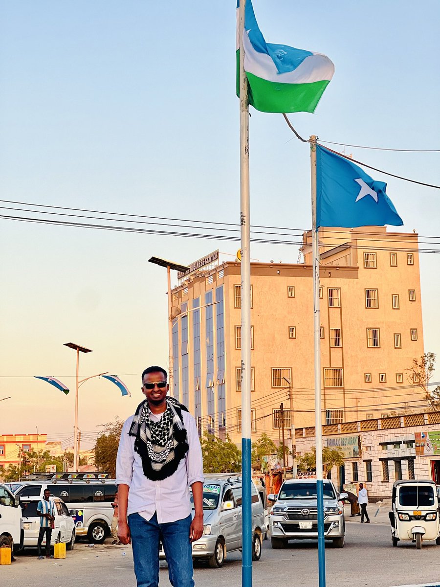 hadaanan dadwaynaha puntland ahayn, waa kuwee fadlan ila soo socodsii? jumma mubarak
#puntlandfirst 👇