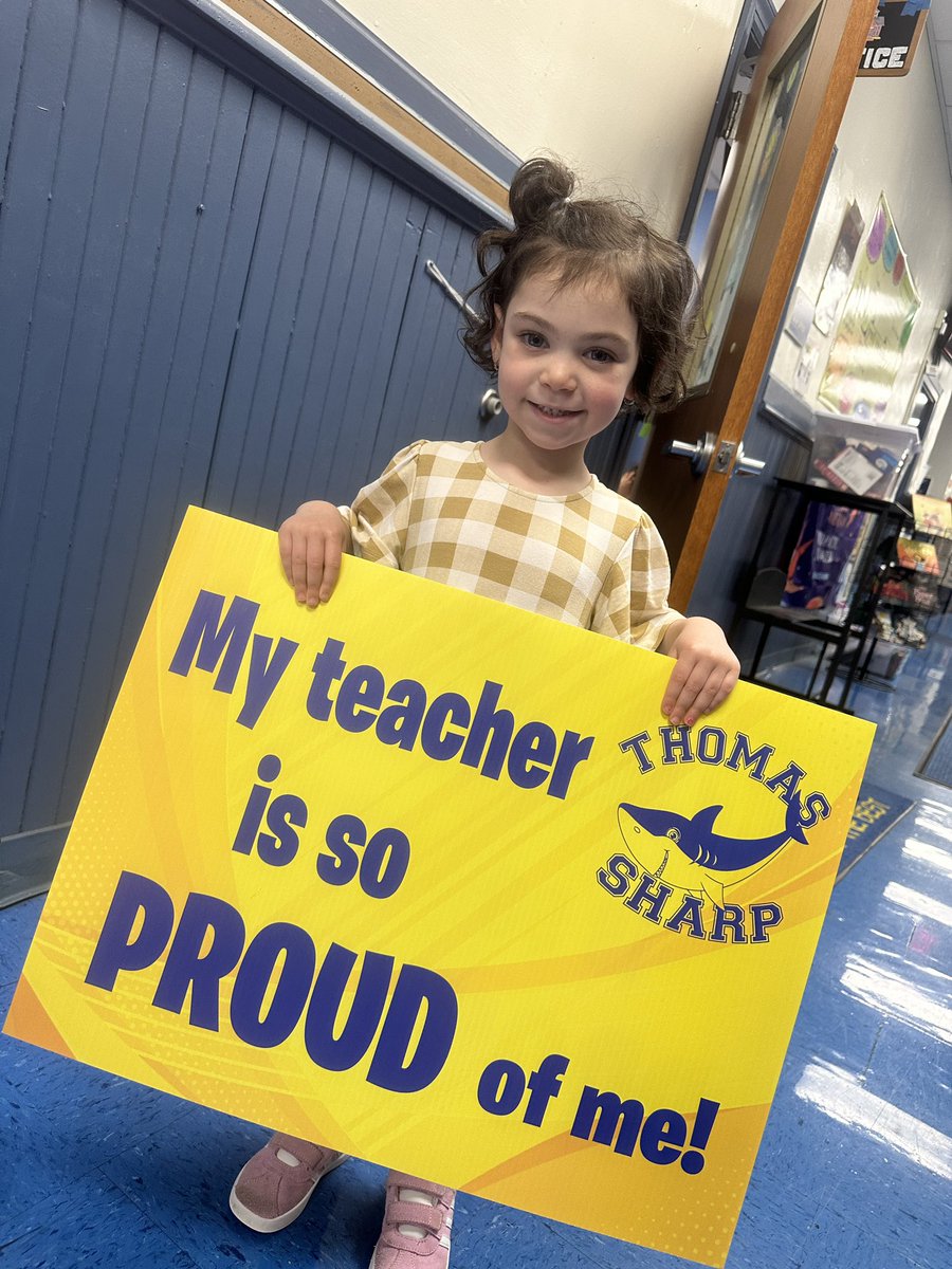 SharkSigns tweet media