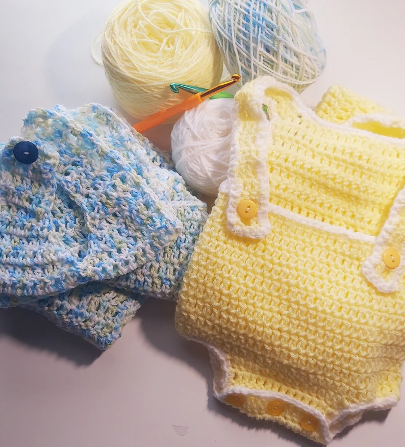 The Baby Bundles are ideal for giving as gifts or for spoiling your own little ones. #crochet #baby #showergift #etsy 
craftycadychicks.etsy.com/listing/148907…