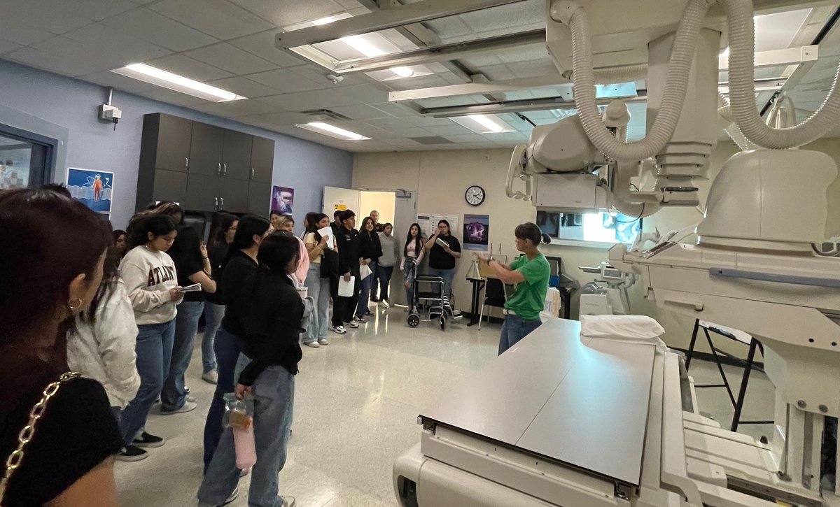 Nursing Science students at KIPP Austin Collegiate visited ACC to learn about the vast opportunities available through the Health Sciences program.
#austincommunitycollege #NationalHospitalWeek #nha #ccma #healthscience #nursingscience #patientcare #healthcare #emt #RN