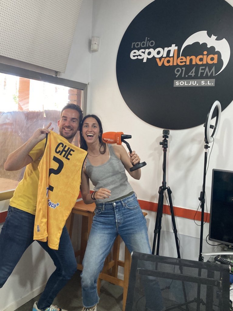 PODCAST 📻| #BasketEsport 17/05/24 con @abelaguado_

•Entrevista a Clara Che

•Temporada con @basquetpaterna en #LFChallenge

•Final Four

•Playoffs

•Y mucho más 🏀🍊

🎧 ivoox.com/basket-esport-…