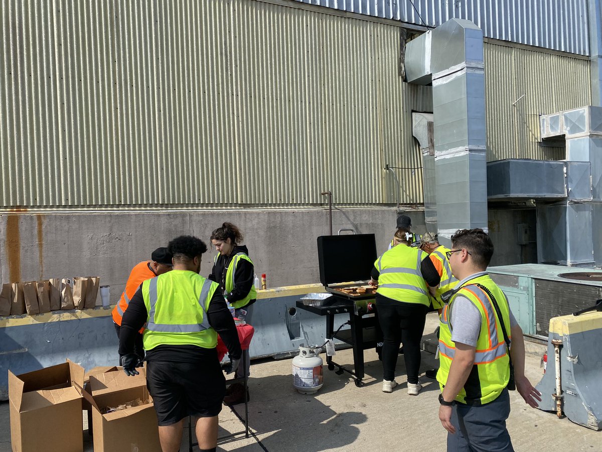 Celebrating 60 Safe Work Days for the Hub for SBD Gateway Congratulations