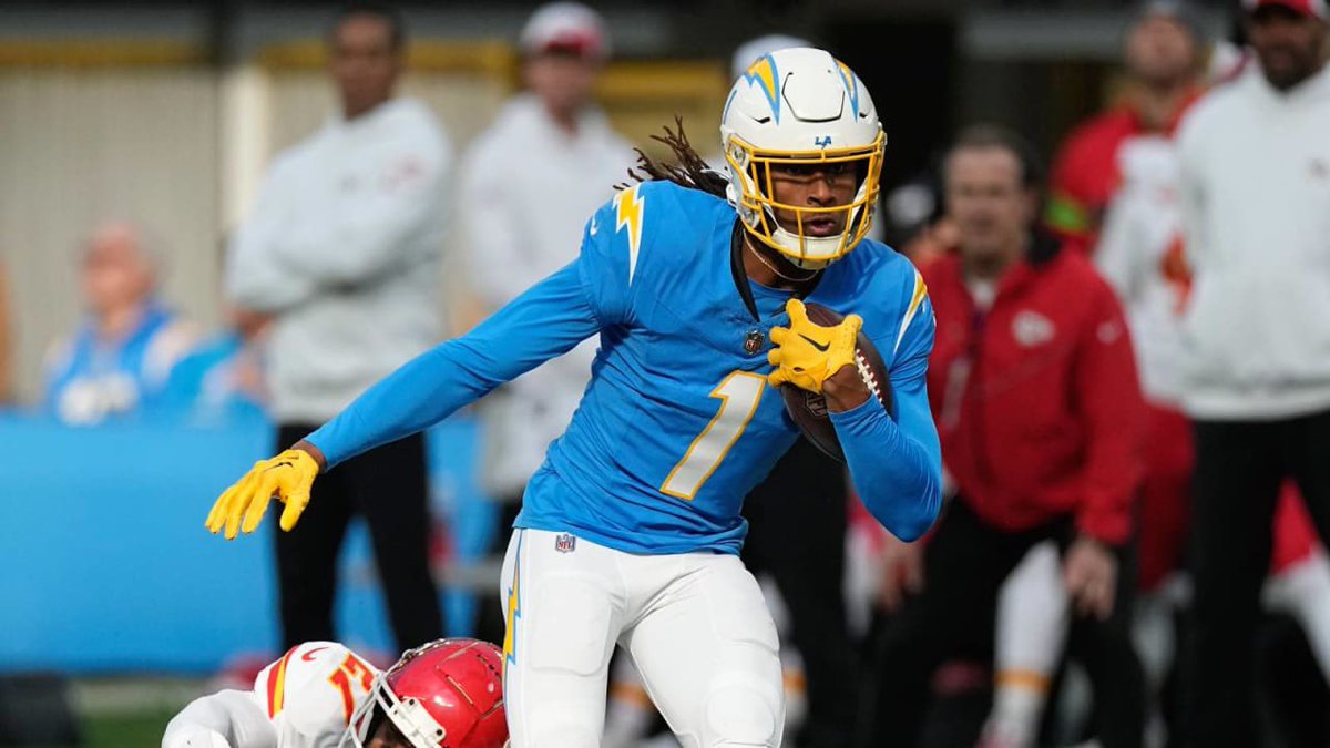 𝗧𝗥𝗘𝗡𝗗𝗜𝗡𝗚: #Chargers WR Quentin Johnston is “really going to launch” heading into his second season, says GM Joe Hortiz. “We believe in it. He's a great kid, he's a great worker. Everyone here has a high opinion of him. I believe he's really going to launch. I really do.