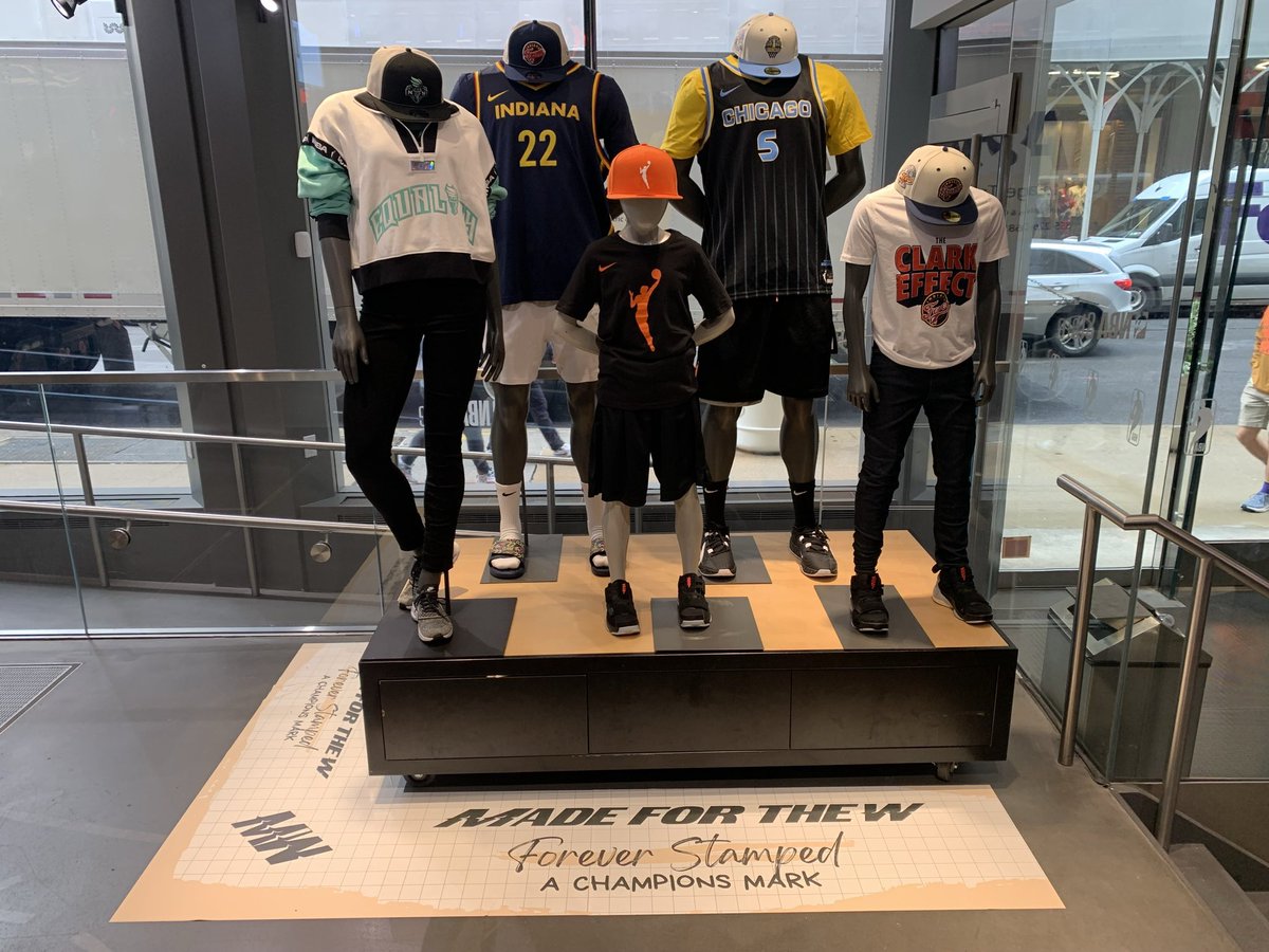 📍NY | @madeforthew x @NBASTORE