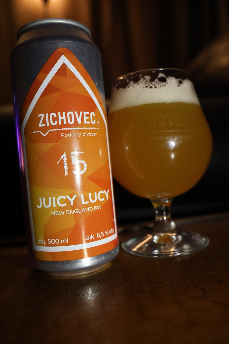 Next up is this great 6.5% abv NEIPA by Zichovec from the Czech Republic 🇨🇿🍺 😋🍻