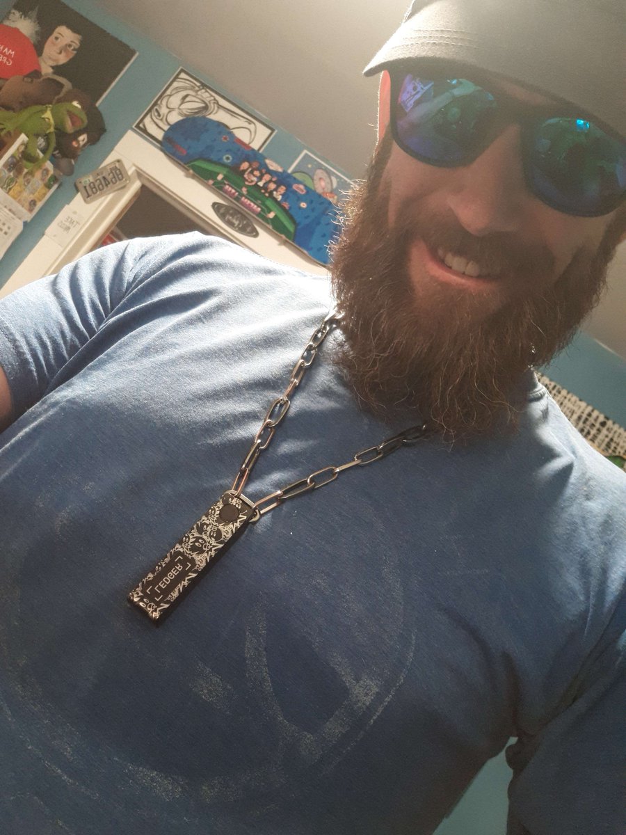I saw @Ledger had a nano X on a chain, but too small of a chain for me and wrong style Ledger. So I have been looking for the right chain and I finally found it!! I did a little chain work and just as I had pictured !!! 😍🤩💯🔒⛓️