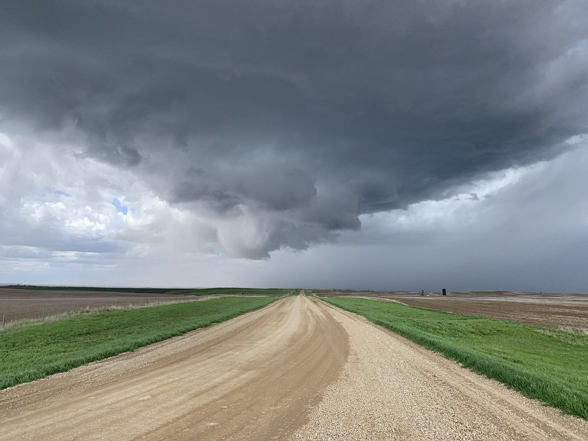 424 pm south of gull lake #skstorm