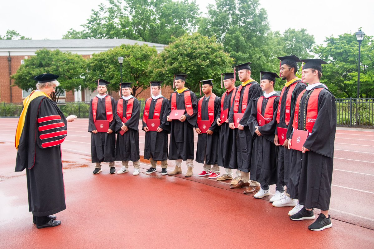 Congratulations to this special group of seniors! Graduation was not as planned but it was awesome they got to do it before heading up to Ohio to play in the NCAA Regional. CLASS OF 2024!🎓🔴⚫️