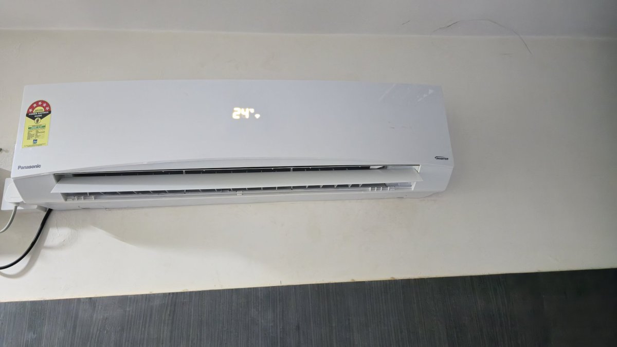 swa45tch's tweet photo. Have you ever taken a shower under your AC !!! If you are looking for a refreshing experience with both shower and cool air, here is the Panasonic highly rated AI based intelligent AC for you. Pay a bomb to buy one and on top within 4 months get showered everyday tooo 😍😍😍 https://t.co/8gQesvRBII