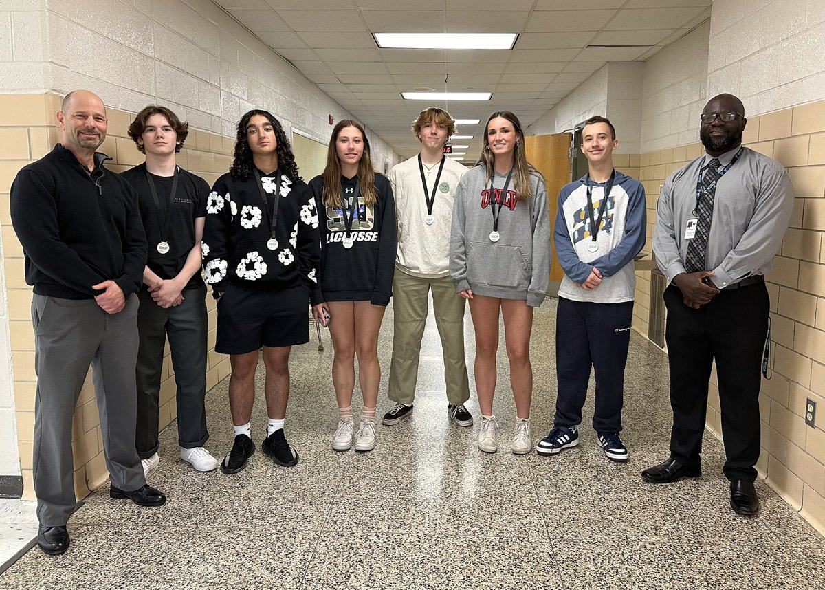 For the second year in a row, teams from @SDHSSeahawks took 1st & 3rd in the Eastern Shore Junior Achievement STOCK MARKET CHALLENGE. 1st place - Omar Al-Mashni, Seth Ashcraft, Tobias Walas 3rd place - Jared Rabideau, Mary Short, Maddy Tapley #SeahawksSoar @JAontheshore