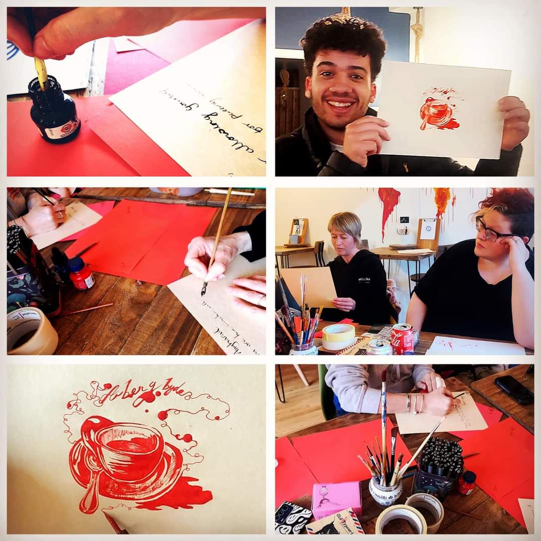 Cynyrchiadau Leeway Productions (@leewayprods) on Twitter photo Sesiwn hollol wych i bennu ein nosweithiau gyda grwp o famau sengl.
Diolch am fod mor agored, cynnes a llawn hiwmor.
Diolch i Gonzalo wnaeth edrych ar ol pawb mor dda.
Ac wrth gwrs i <a href="/BeckyKempDavies/">Becky Davies</a> am ein tywys drwy tasgau creadigol hardd.
#MamauSengl #Theatr #Cymuned Sesiwn hollol wych i bennu ein nosweithiau gyda grwp o famau sengl.
Diolch am fod mor agored, cynnes a llawn hiwmor.
Diolch i Gonzalo wnaeth edrych ar ol pawb mor dda.
Ac wrth gwrs i <a href="/BeckyKempDavies/">Becky Davies</a> am ein tywys drwy tasgau creadigol hardd.
#MamauSengl #Theatr #Cymuned