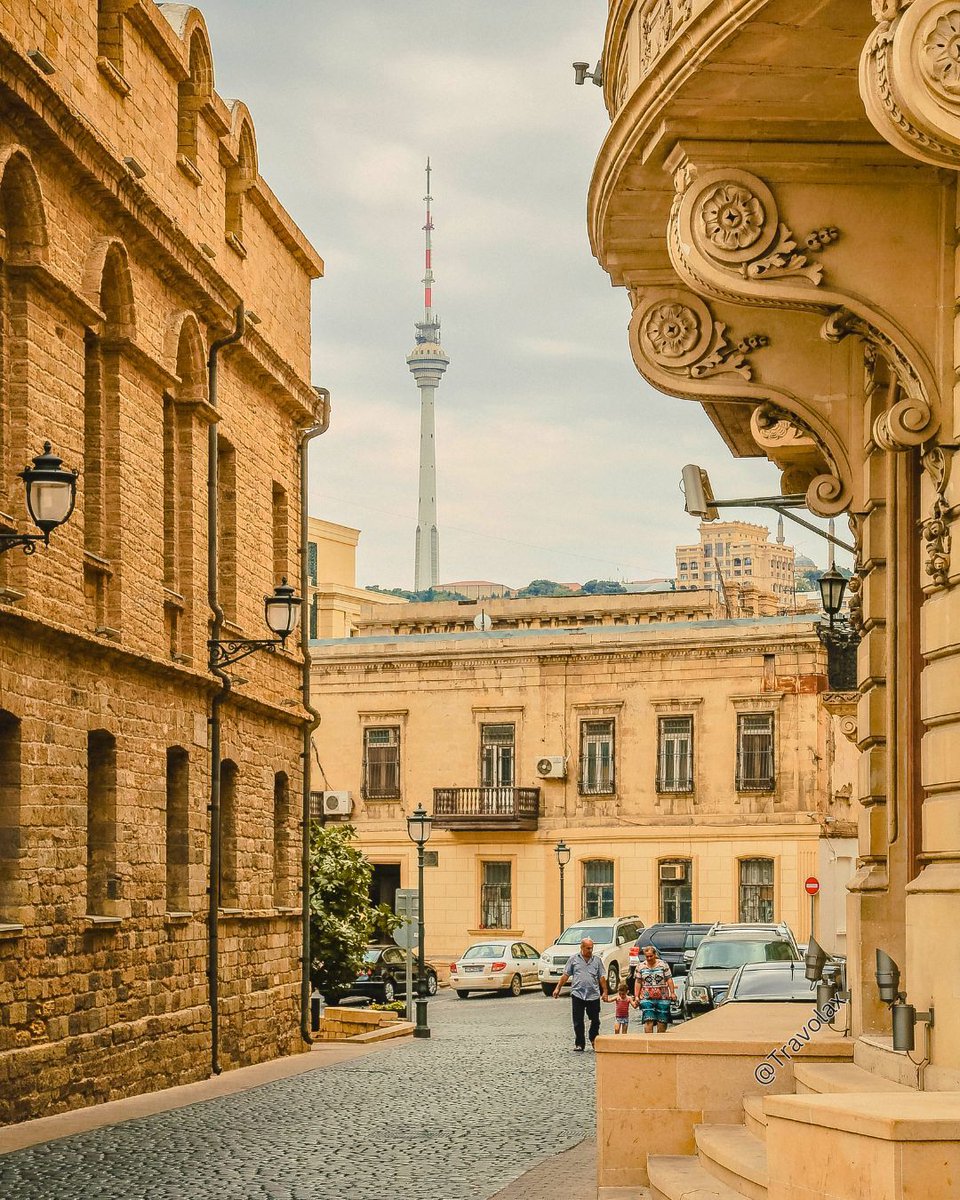 Street in Baku, Azerbaijan 🇦🇿