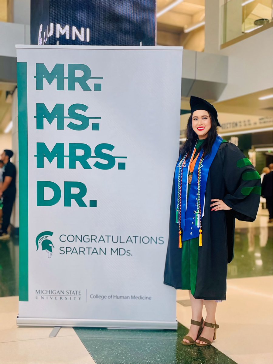 donnatranmd's tweet image. Hey look, Ma, I made it! 🥳 Thank you to my loved ones for supporting me. From struggling with mental health and failing ➡️ graduating with an MD &amp;amp; MPH &amp;amp; heading to Stanford residency, this rising psychiatrist is feeling grateful🍀 #spartanmd24 #psychiatry #stanford #graduation