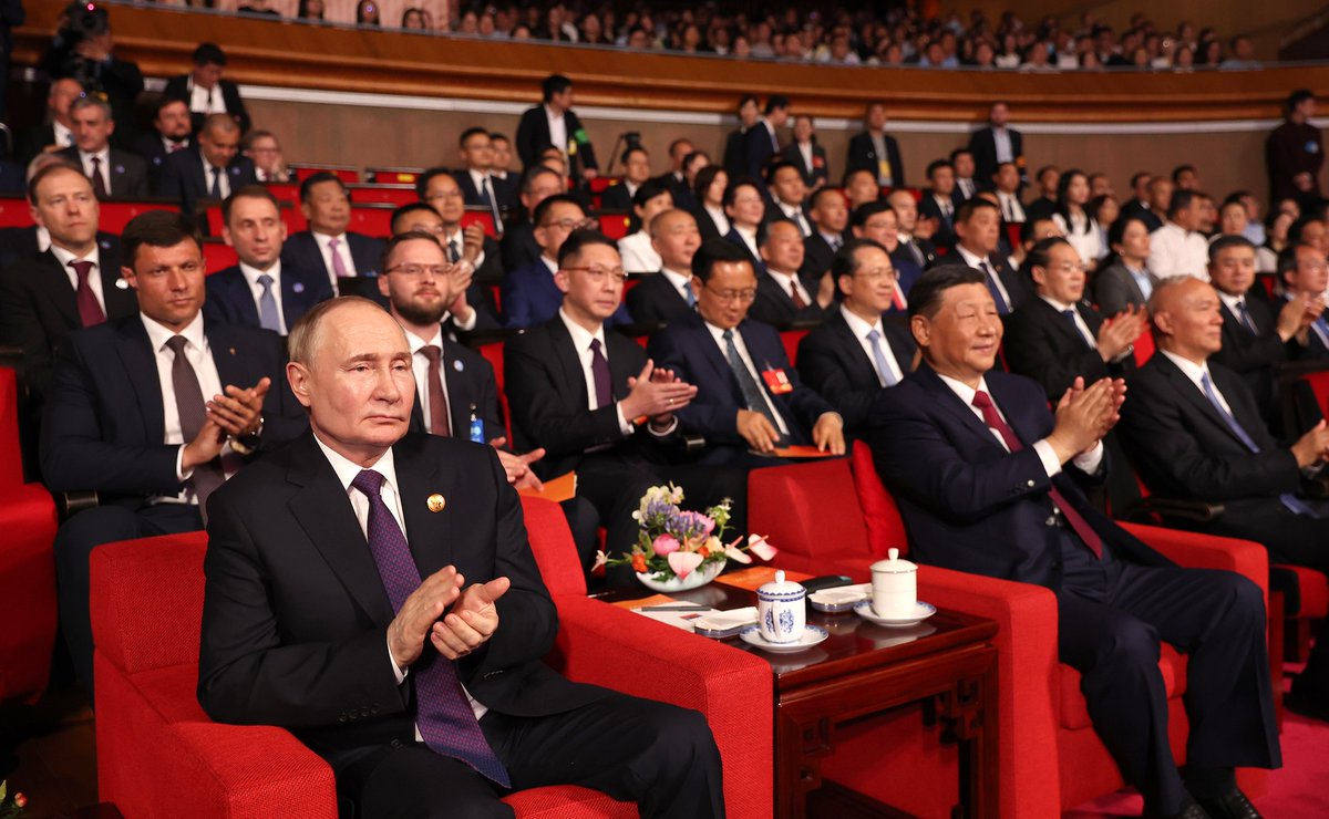 🎙 President #Putin at the gala concert devoted to the 75th Anniversary of Russia-China diplomatic relations and the opening of Russia and China’s years of culture: 🇷🇺🇨🇳 #RussiaChina relations have now reached the highest level in history. 🔗 t.me/MFARussia/20220